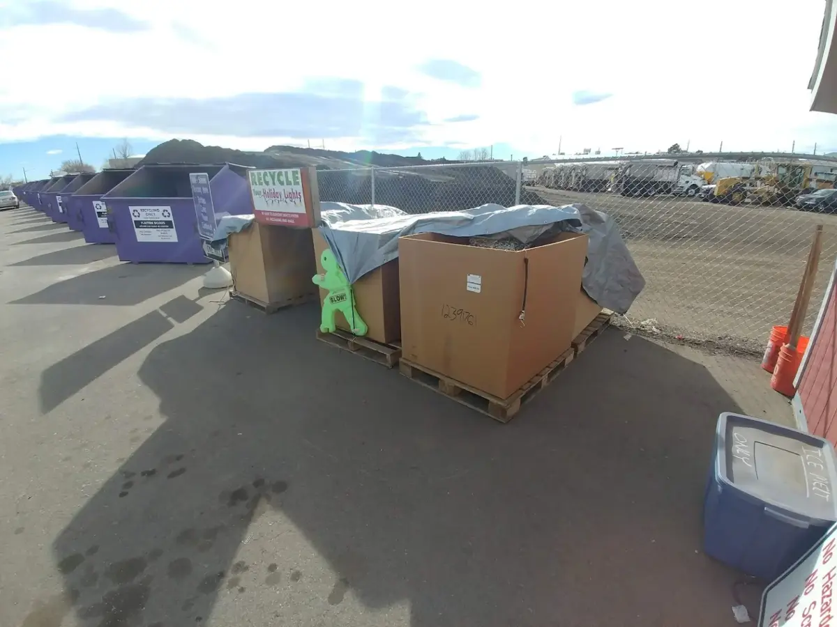 An image of the Cherry Creek Recycling Facility in Denver, CO